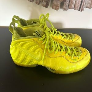 Nike Foamposite Highlighter